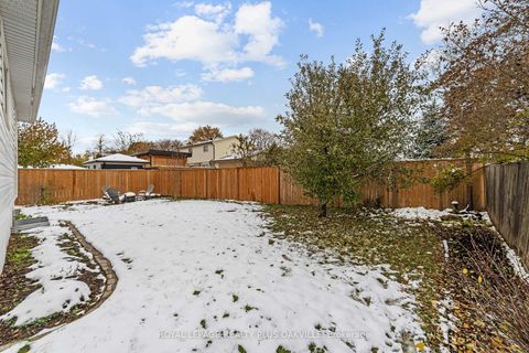 Photo 31 at 437 Withnell Crescent, WO West, Oakville