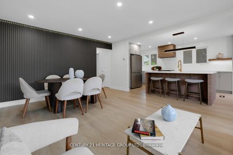 Photo 9 at 43 Howell Square, Malvern, Toronto