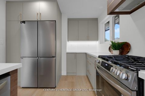 Photo 14 at 43 Howell Square, Malvern, Toronto