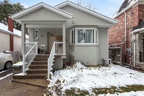 Photo 2 at 80 Renfield Street, Amesbury, Toronto