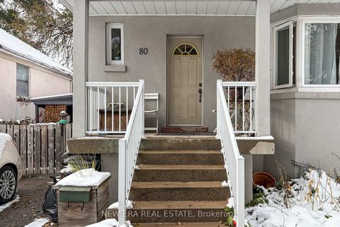 Photo 3 at 80 Renfield Street, Amesbury, Toronto