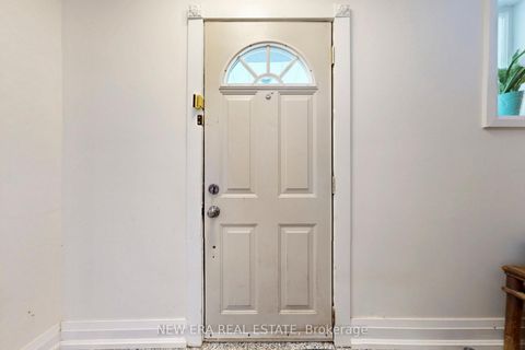 Photo 22 at 80 Renfield Street, Amesbury, Toronto