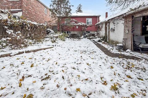 Photo 42 at 80 Renfield Street, Amesbury, Toronto