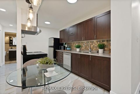 Photo 11 at 1013 - 390 Dixon Road, The Westway, Toronto