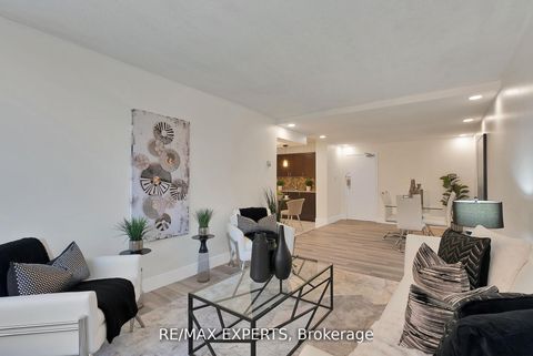 Photo 15 at 1013 - 390 Dixon Road, The Westway, Toronto