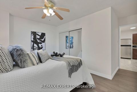 Photo 21 at 1013 - 390 Dixon Road, The Westway, Toronto