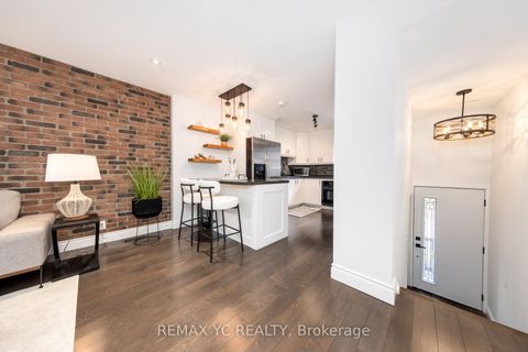 Photo 5 at 242 Milan Street, Moss Park, Toronto