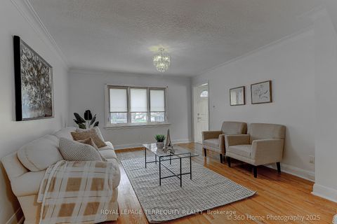 Photo 2 at 27 John Best Avenue, Amesbury, Toronto