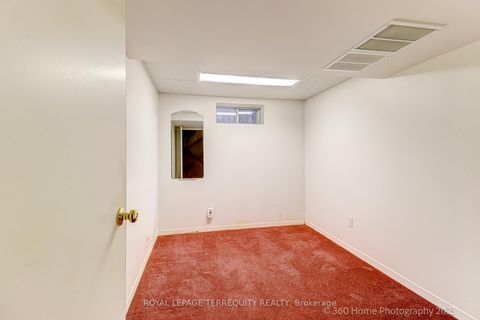 Photo 13 at 27 John Best Avenue, Amesbury, Toronto