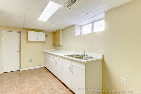 Photo 15 at 27 John Best Avenue, Amesbury, Toronto