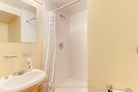 Photo 18 at 27 John Best Avenue, Amesbury, Toronto