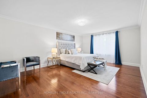 Photo 13 at 31 Modesto Gardens, Islington Woods, Vaughan