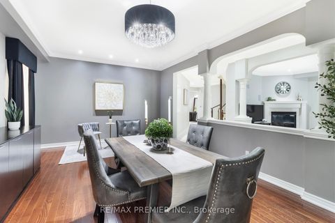 Photo 11 at 64 Leameadow Road, Patterson, Vaughan