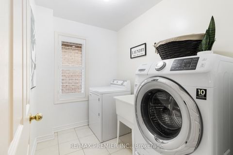 Photo 33 at 64 Leameadow Road, Patterson, Vaughan