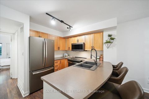 Photo 9 at 73 - 208 Niagara Street, Niagara, Toronto