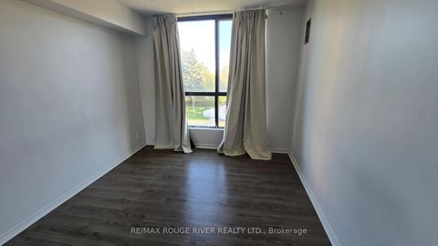 Photo 7 at 309 - 8 Silver Bell Grove, Malvern, Toronto