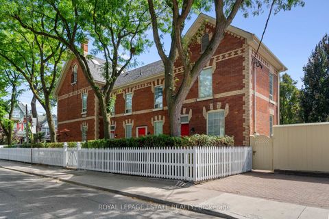 Photo 2 at 232 Shaw Street, Bellwoods, Toronto