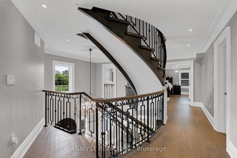 Photo 19 at 10690 Islington Avenue, Kleinburg, Vaughan