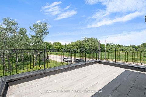 Photo 33 at 10690 Islington Avenue, Kleinburg, Vaughan