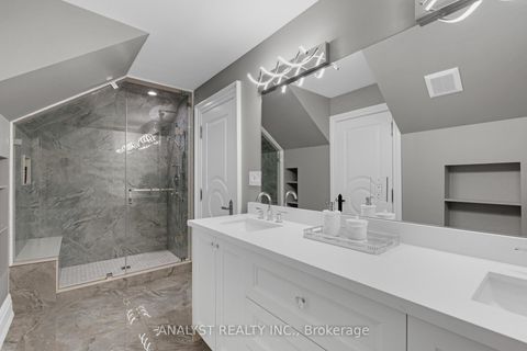 Photo 40 at 10690 Islington Avenue, Kleinburg, Vaughan