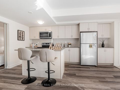 Photo 11 at 3102 - 60 Elizabeth Street S, Mill Pond, Richmond Hill