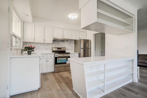 Photo 10 at 11 Doerr Road, Bendale, Toronto