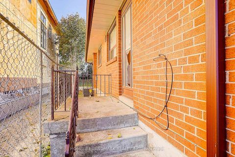 Photo 20 at 11 Doerr Road, Bendale, Toronto