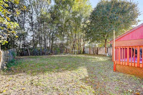 Photo 21 at 11 Doerr Road, Bendale, Toronto