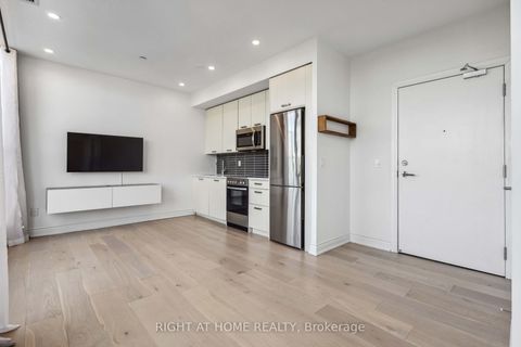 Photo 4 at PH801 - 2301 Danforth Avenue S, Danforth, Toronto