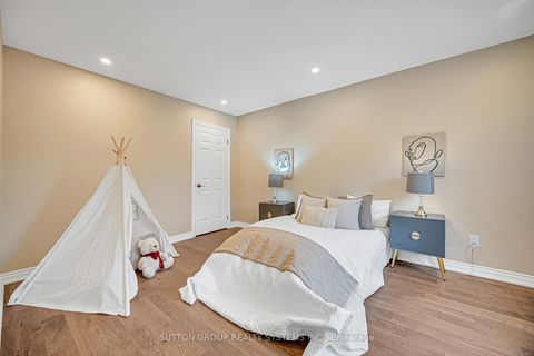 Photo 25 at 1280 Springwood Crescent, GA Glen Abbey, Oakville