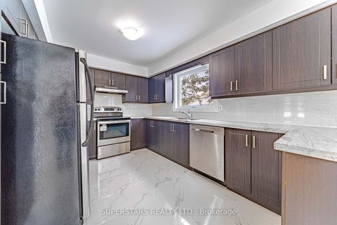 Photo 12 at 16 Clayland Drive, Donalda, Toronto