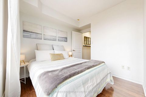 Photo 22 at 206 - 2495 Dundas Street W, High Park North, Toronto