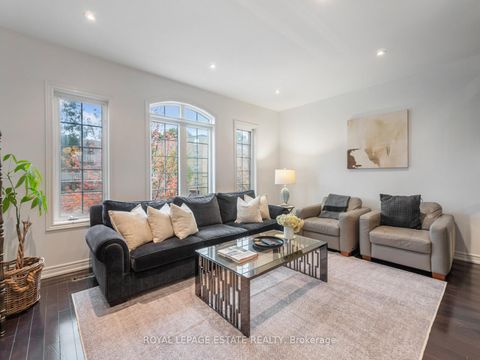 Photo 7 at 40 Bell Manor Drive, Queensway, Toronto