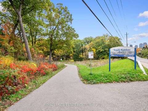 Photo 30 at 40 Bell Manor Drive, Queensway, Toronto