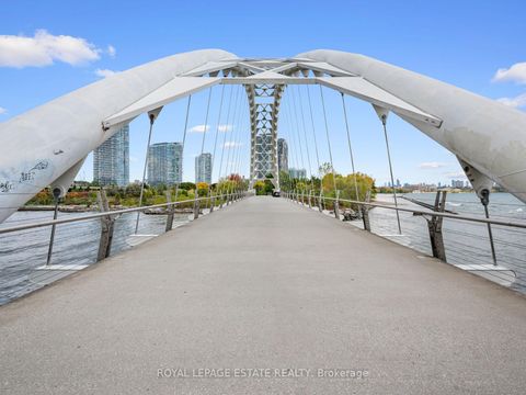 Photo 34 at 40 Bell Manor Drive, Queensway, Toronto