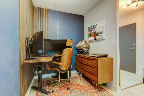 Photo 28 at 1010 - 397 Front Street W, Waterfront Communities C1, Toronto