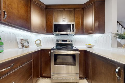 Photo 10 at C11 - 108 Finch Avenue W, Newtonbrook West, Toronto