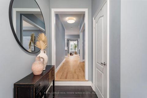 Photo 5 at 2299 Millstone Drive, WM Westmount, Oakville