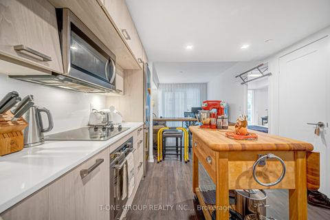 Photo 11 at 513 - 50 Mccaul Street, Chinatown, Toronto