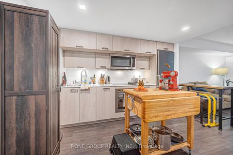 Photo 13 at 513 - 50 Mccaul Street, Chinatown, Toronto