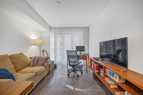 Photo 20 at 513 - 50 Mccaul Street, Chinatown, Toronto