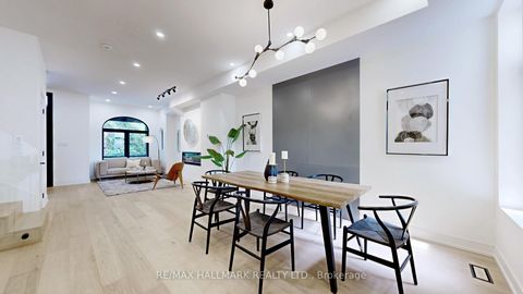 Photo 6 at 122 Crawford Street, Bellwoods, Toronto