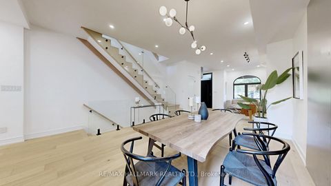 Photo 7 at 122 Crawford Street, Bellwoods, Toronto