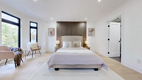 Photo 13 at 122 Crawford Street, Bellwoods, Toronto