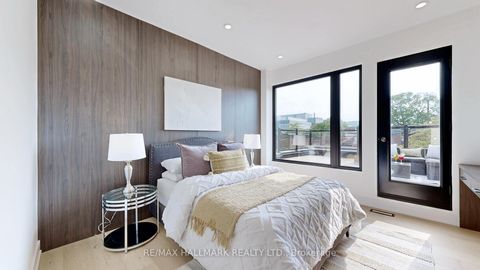 Photo 17 at 122 Crawford Street, Bellwoods, Toronto