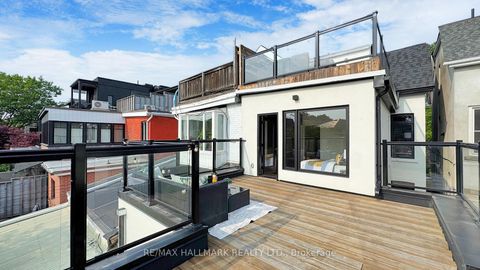 Photo 18 at 122 Crawford Street, Bellwoods, Toronto