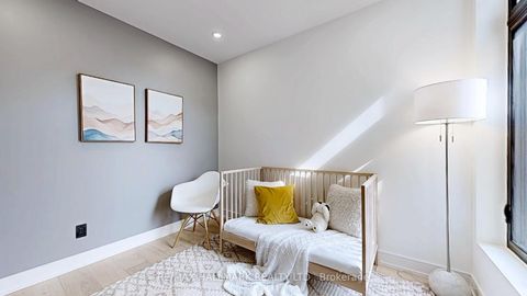 Photo 19 at 122 Crawford Street, Bellwoods, Toronto