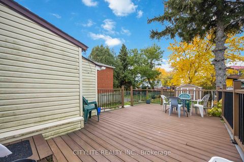 Photo 16 at 32 South Edgely Avenue, Cliffside, Toronto