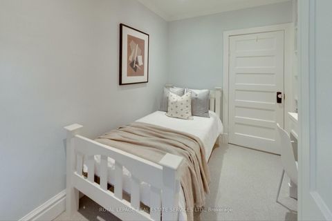 Photo 31 at 55 Walmsley Boulevard, St. Clair, Toronto