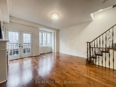 Photo 11 at 3 Garvin Mews, Willowdale East, Toronto